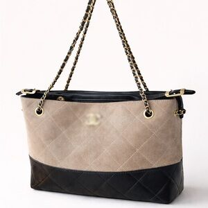 Elegant Black and Tan Quilted Women's Bag